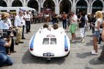 Brescia 15 mei 2008
Start van de Mille Miglia in Brescia. State of art rijdt met 2 porsches mee. Prins Bernhard jr met Menno der Jong. Menno is een vriend en compagnon van Prins Bernhard jr