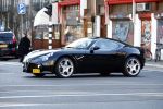 Amsterdam 16 februari 2008
Prins Bernhard jr wordt door jongens op fiets gefotografeerd terwijl hij in zijn alfa Romeo van 350.000 euro door de cornelis schuytstraat rijdt.
Peter Smulders bv