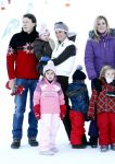 Lech 10 februari 2008
Fotosessie Koninklijke familie. Aanwezig waren Koningin Beatrix Maxima Prins Willem Alexander Amalai Alexia Ariane Prins Constantijn Prinses Laurentien Eloise Claus Cazimir en Elenore.