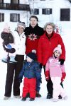 Lech 10 februari 2008
Fotosessie Koninklijke familie. Aanwezig waren Koningin Beatrix Maxima Prins Willem Alexander Amalai Alexia Ariane Prins Constantijn Prinses Laurentien Eloise Claus Cazimir en Elenore.