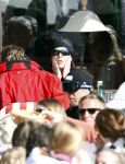 Lech 26 februari 2008
Prinses Caroline v Monaco en Prins Ernst v Hannover op skivakantie in lech.  Ze steken allebei een sigaret op.
Peter Smulders bv