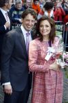Apeldoorn 30 april 2009
Koninginnedag 2009 in apeldoorn met Koningin Beatrix Pieter v Vollenhoven Prinses Margriet Maxima Prins Willem Alexander Prins Constantijn Prinses Laurentien Prinses Mabel Prins Friso Prins Maurits Prinses Marilene Prins Pieter Christiaan Prinses Anita Prins Floris een zwangere Prinses Aimee en Prinses Annette. s middags probeerde een dwaas een aanslag te plegen op de koninklijke familie waarbij meerdere doden vielen.
Peter Smulders bv
