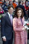 Apeldoorn 30 april 2009
Koninginnedag 2009 in apeldoorn met Koningin Beatrix Pieter v Vollenhoven Prinses Margriet Maxima Prins Willem Alexander Prins Constantijn Prinses Laurentien Prinses Mabel Prins Friso Prins Maurits Prinses Marilene Prins Pieter Christiaan Prinses Anita Prins Floris een zwangere Prinses Aimee en Prinses Annette. s middags probeerde een dwaas een aanslag te plegen op de koninklijke familie waarbij meerdere doden vielen.
Peter Smulders bv