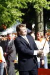 Apeldoorn 30 april 2009
Koninginnedag 2009 in apeldoorn met Koningin Beatrix Pieter v Vollenhoven Prinses Margriet Maxima Prins Willem Alexander Prins Constantijn Prinses Laurentien Prinses Mabel Prins Friso Prins Maurits Prinses Marilene Prins Pieter Christiaan Prinses Anita Prins Floris een zwangere Prinses Aimee en Prinses Annette. s middags probeerde een dwaas een aanslag te plegen op de koninklijke familie waarbij meerdere doden vielen.
Peter Smulders bv