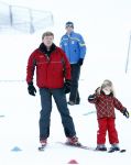 Lech 10 februari 2008
Fotosessie Koninklijke familie. Aanwezig waren Koningin Beatrix Maxima Prins Willem Alexander Amalai Alexia Ariane Prins Constantijn Prinses Laurentien Eloise Claus Cazimir en Elenore.
Peter Smulders bv