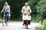 Wassenaar 11 juli 2008
Foto uurtje met prinses Maxima Prins Willem Alexander  en hun dochters Prinses Amalia Prinses Alexia en Prinses Ariane . 
Ze komen aanrijden in bakfiets.