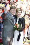 Apeldoorn 30 april 2009
Koninginnedag 2009 in apeldoorn met Koningin Beatrix Pieter v Vollenhoven Prinses Margriet Maxima Prins Willem Alexander Prins Constantijn Prinses Laurentien Prinses Mabel Prins Friso Prins Maurits Prinses Marilene Prins Pieter Christiaan Prinses Anita Prins Floris een zwangere Prinses Aimee en Prinses Annette. s middags probeerde een dwaas een aanslag te plegen op de koninklijke familie waarbij meerdere doden vielen.
Peter Smulders bv