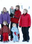 Lech 10 februari 2008
Fotosessie Koninklijke familie. Aanwezig waren Koningin Beatrix Maxima Prins Willem Alexander Amalai Alexia Ariane Prins Constantijn Prinses Laurentien Eloise Claus Cazimir en Elenore.