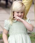 Wassenaar 11 juli 2008
Foto uurtje met prinses Maxima Prins Willem Alexander  en hun dochters Prinses Amalia Prinses Alexia en Prinses Ariane . 
Ze komen aanrijden in bakfiets.