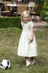 Wassenaar 11 juli 2008
Foto uurtje met prinses Maxima Prins Willem Alexander  en hun dochters Prinses Amalia Prinses Alexia en Prinses Ariane . 
Ze komen aanrijden in bakfiets.
