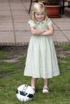 Wassenaar 11 juli 2008
Foto uurtje met prinses Maxima Prins Willem Alexander  en hun dochters Prinses Amalia Prinses Alexia en Prinses Ariane . 
Ze komen aanrijden in bakfiets.