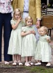Wassenaar 11 juli 2008
Foto uurtje met prinses Maxima Prins Willem Alexander  en hun dochters Prinses Amalia Prinses Alexia en Prinses Ariane . 
Ze komen aanrijden in bakfiets.