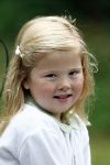 Wassenaar 11 juli 2008
Foto uurtje met prinses Maxima Prins Willem Alexander  en hun dochters Prinses Amalia Prinses Alexia en Prinses Ariane . 
Ze komen aanrijden in bakfiets.