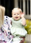 Wassenaar 11 juli 2008
Foto uurtje met prinses Maxima Prins Willem Alexander  en hun dochters Prinses Amalia Prinses Alexia en Prinses Ariane . 
Ze komen aanrijden in bakfiets.