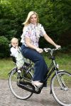 Wassenaar 11 juli 2008
Foto uurtje met prinses Maxima Prins Willem Alexander  en hun dochters Prinses Amalia Prinses Alexia en Prinses Ariane . 
Ze komen aanrijden in bakfiets.