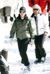 Lech 26 februari 2008
Prinses Caroline v Monaco en Prins Ernst v Hannover op skivakantie in lech.  Ze steken allebei een sigaret op.
Peter Smulders bv