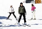 Lech 26 februari 2008
Prinses Caroline v Monaco en Prins Ernst v Hannover op skivakantie in lech.  Ze steken allebei een sigaret op.
Peter Smulders bv