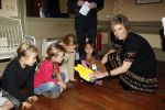 Amsterdam 3 december 2007
Prinses Laurentien bij presentatie van kinderboek Nijntje met braille in de amsterdamse manege.