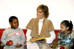 Amsterdam 23 januari 2008
Prinses Laurentien tijdens voorleesdag in bibliotheek met kinderen.