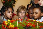 Amsterdam 23 januari 2008
Prinses Laurentien tijdens voorleesdag in bibliotheek met kinderen.