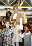 Amsterdam 23 januari 2008
Prinses Laurentien tijdens voorleesdag in bibliotheek met kinderen.