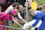 Makkum en Franeker30 april 2008
Koninginnedag 2008 met Koningin Beatrix Prins Willem Alexander Friso Constantijn Maurits Floris Pieter Christiaan Pieter v Vollenhoven en de prinsessen Maxima Laurentien Mabel Aimee Anita Margriet en Marilene.
Peter Smulders bv