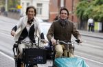 Amsterdam 3 november 2007
Prins Maurits en Prinses Marilene bij La Luz voor Make a Different day. Ze kwamen met de bakfiets.