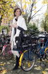 Amsterdam 3 november 2007
Prins Maurits en Prinses Marilene bij La Luz voor Make a Different day. Ze kwamen met de bakfiets.