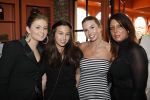 de Meern 6 april 2009
Charity Diiner SOS horse foundation. Roxeanne Hazes met Rachel en Rossana Lima Kluivert met dochter Demi
Peter Smulders bv