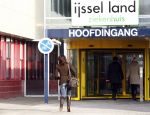 Capelle aan de Ijssel 15 januari 2009
Rachel Hazes op bezoek bij haar moeder die in het Ijsselland ziekenhuis is geopereerd.
Peter Smulders bv