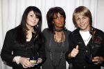 Uitgeest 16 januari 2008
Nieuwjaarsreceptie Henk Geels in Bob's place. Roxeanne Hazes met Andre jr en Rachel .