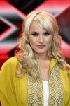 Hilversum 4 mei 2009
De 3 finalisten van x factor Lisa Rachel en Jamal met hun coaches Stacey Rookhuizen en Angela Groothuizen.
Peter Smulders bv