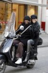 Amsterdam 8 januari 2008
Regilio Tuur met vriendin Josh op vespa scooter op de pc hooftstraat.