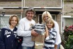 Blaricum/ Hilversum 25 augustus 2008
Rene Natasja Maxim en Didier Froger verhuizen van hun vila naar een rijtjes huis voor het programma Geen cent te makken.
Peter  Smulders bv