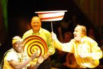 Amsterdam 17 december 2007
Tros Kerstcircus bij afrika afrika . Gerrie Muhren Hans v Breukelen Johnny Bosman Stanley Menzo en Rene en Willy v d Kerkhof