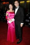 Rotterdam 16 december 2007
premiere Evita in het nieuwe Luxor theater. Rob de Nijs met vriendin Henriette