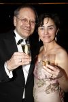 Rotterdam 20 april 2008
Premiere Les Miserables in het nieuwe luxor . Rob de Nijs met zijn vriendin Henriette toasten met Champagne. Rob heeft zijn hand in het gips
Peter Smulders bv