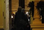 Amsterdam 25 november 2007
Robbie Williams bezoekt met zijn nieuwe vriendin Ayda Field en vrienden Amsterdam. Hij slaapt in het Amstel hotel en ging daarna naar een smartshop en een koffieshop.