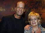 Amsterdam 21 januari 2009
Premiere Les Miserables in Carre. Ron Boszhard met zijn vader moeder en vriend van Carlo
Peter Smulders bv