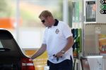 Vale do Lobo 6 mei 2008
Ronald Koeman is na zijn ontslag bij FC Valencia vertrokken naar Vale Do Lobo
Het wassen en tanken van zijn auto en boodschappen doen behoort tot de dagelijkse werkzaamheden