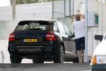 Vale do Lobo 6 mei 2008
Ronald Koeman is na zijn ontslag bij FC Valencia vertrokken naar Vale Do Lobo
Het wassen en tanken van zijn auto en boodschappen doen behoort tot de dagelijkse werkzaamheden