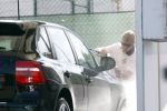 Vale do Lobo 6 mei 2008
Ronald Koeman is na zijn ontslag bij FC Valencia vertrokken naar Vale Do Lobo
Het wassen en tanken van zijn auto en boodschappen doen behoort tot de dagelijkse werkzaamheden