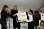 Diemen 14 februari 2009
Rossana Lima Kluivert Quincy  Kluivert doen mee met de boswandeling voor hun goede doel ivm zwerfhonden. De tocht was in het Diemer Bos. Anouschka Wink
Peter Smulders bv