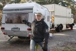 Swalmen, 25 Januari 209 Oud bokser Rudi Lubbers bij zijn caravan
Foto Peter Smulders BV