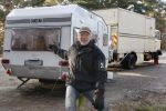 Swalmen, 25 Januari 209 Oud bokser Rudi Lubbers bij zijn caravan
Foto Peter Smulders BV