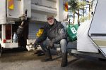 Swalmen, 25 Januari 209 Oud bokser Rudi Lubbers bij zijn caravan
Foto Peter Smulders BV