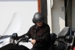 Amsterdam 21 april 2009
Rutger Hauer op zijn honda gold wing motor in amsterdam. Hij heeft een soort aanhanger achter zijn motor hangen en riookt heerlijk een sigaret.
Peter Smulders bv