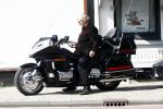 Amsterdam 21 april 2009
Rutger Hauer op zijn honda gold wing motor in amsterdam. Hij heeft een soort aanhanger achter zijn motor hangen en riookt heerlijk een sigaret.
Peter Smulders bv
