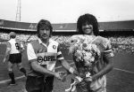 1986 Feyenoord-PSV
Feyenoord aanvoerder Benny Wijnstekers samen met de captain van PSV, Ruud Gullit