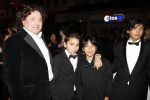 Amsterdam 7 oktober 2007
Premiere alles is liefde in Tuschinski. San Fu Maltha met kinderen